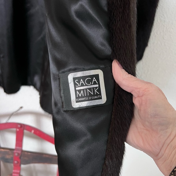 Vintage 1990s Elegant Black Real Mink 3/4 Fur Coat-XL / clasp closure. - Picture 4 of 9